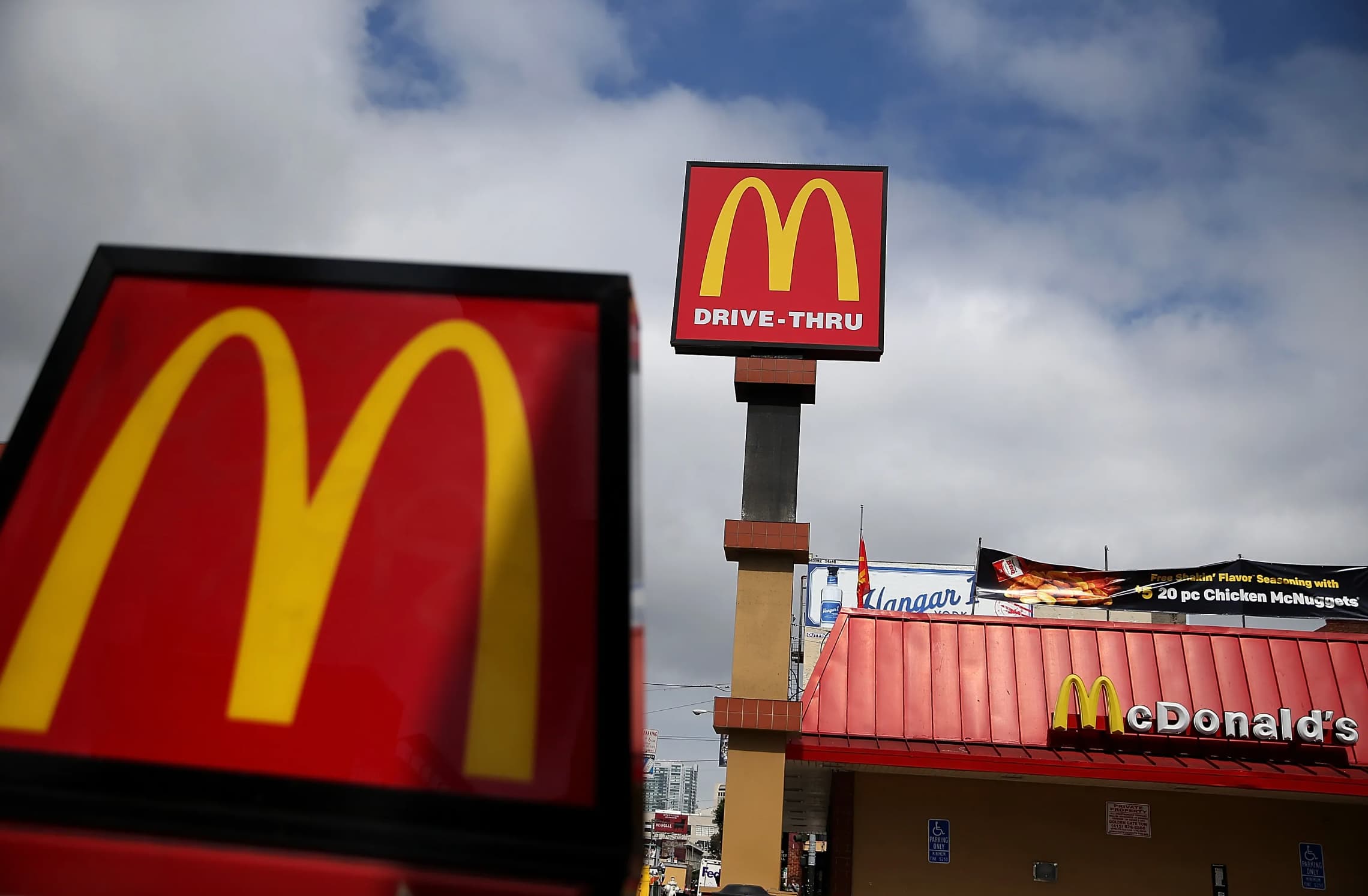 “The customer gets a 60-second hourglass sand timer when they pay for their order at the payment window. If they don’t receive their food by the time the 60-seconds is over, they are given a ‘Be Our Guest’ coupon for a free sandwich on a future visit,” a spokesperson for the company said at the time. 